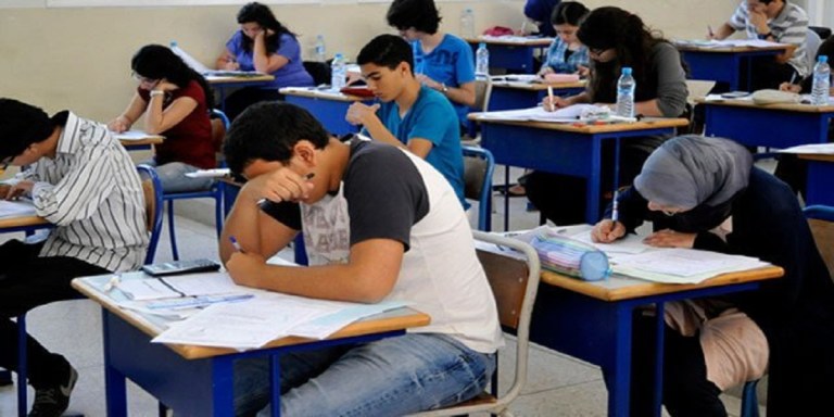 منع استعمال “بلونكو” في أوراق الامتحانات
