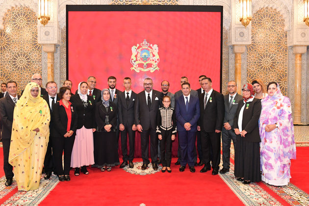 Dix-huit professeurs et cadres du ministère de l'éducation nationale ont été décorés par le Roi 